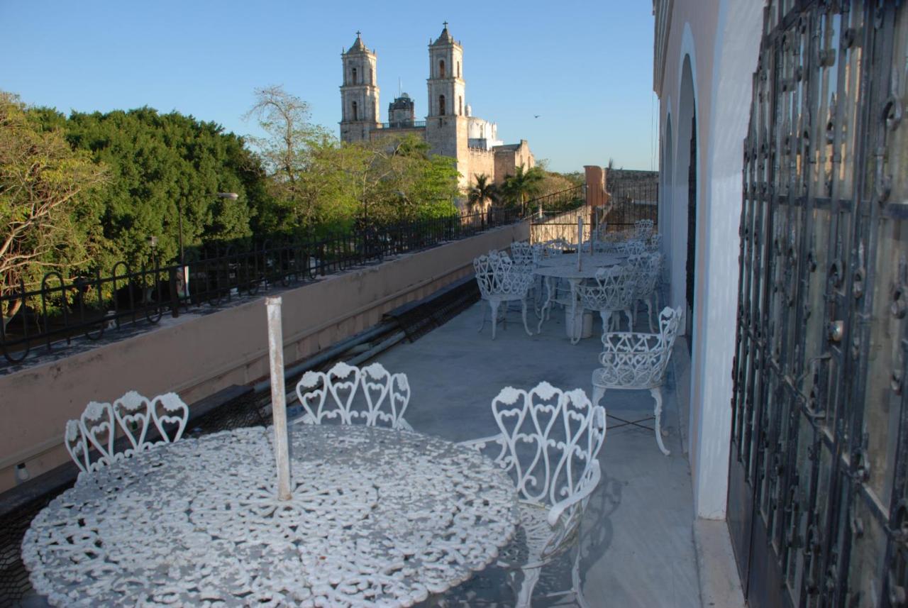Hotel Maria De La Luz Valladolid  Exterior photo